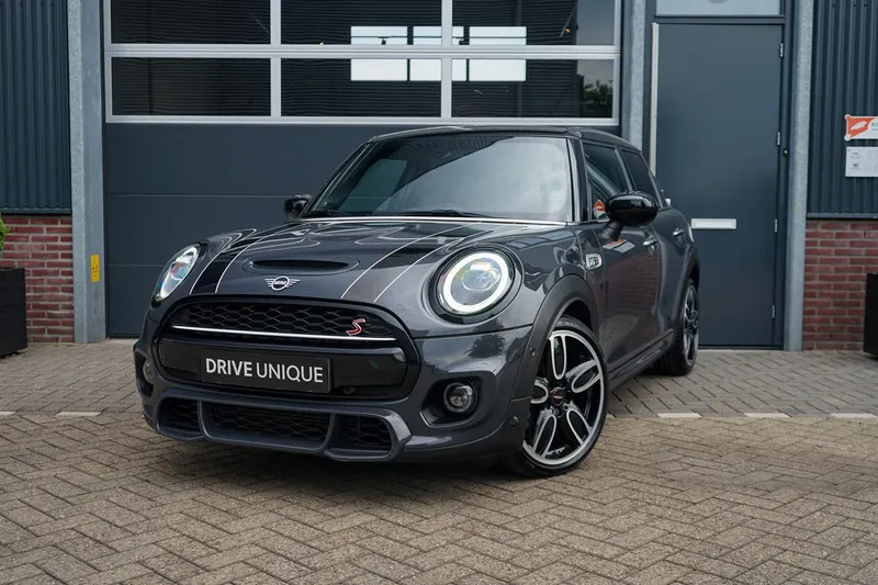 MINI Cooper S (2021)