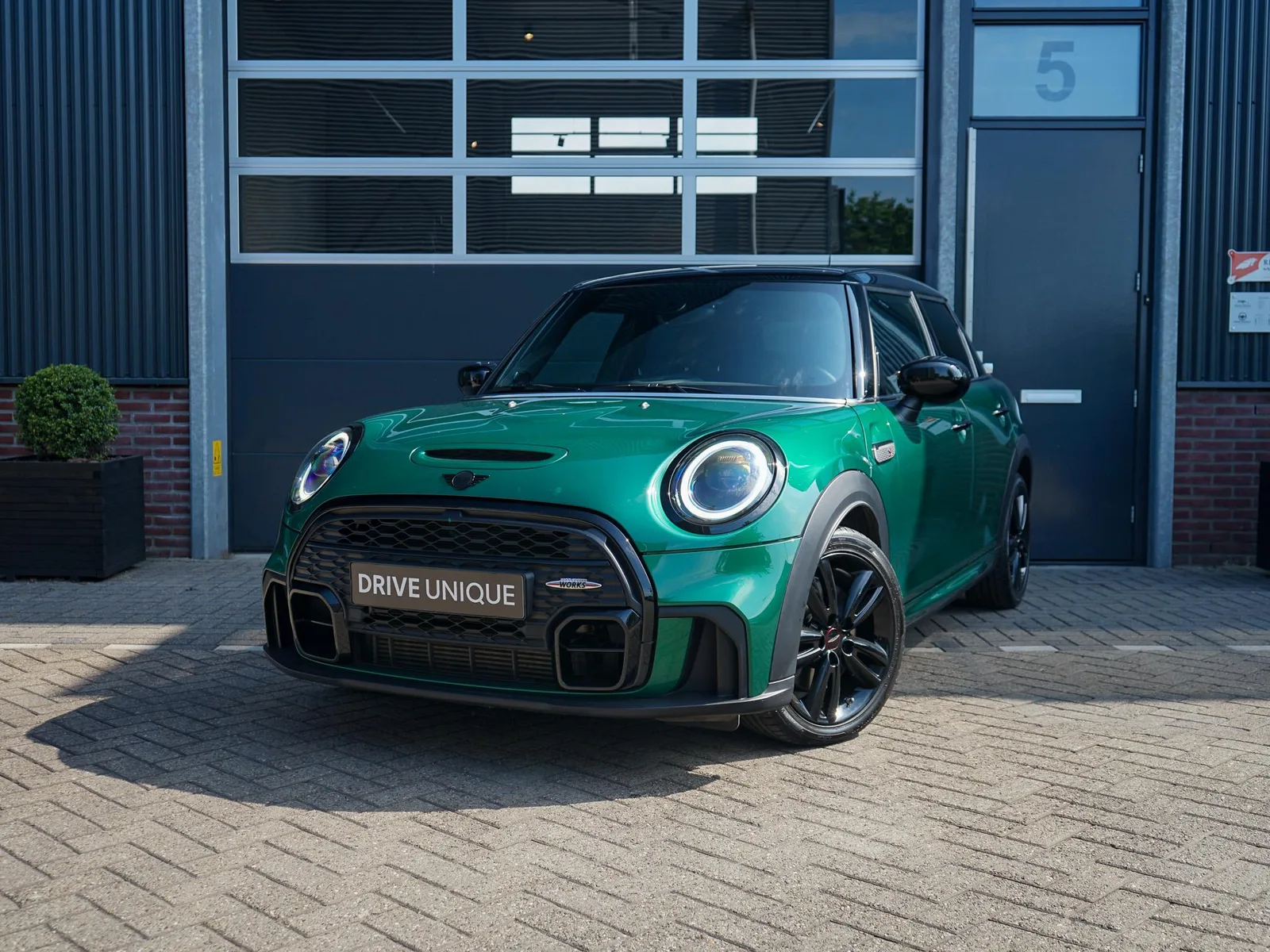 MINI Cooper S (2022) — foto 1