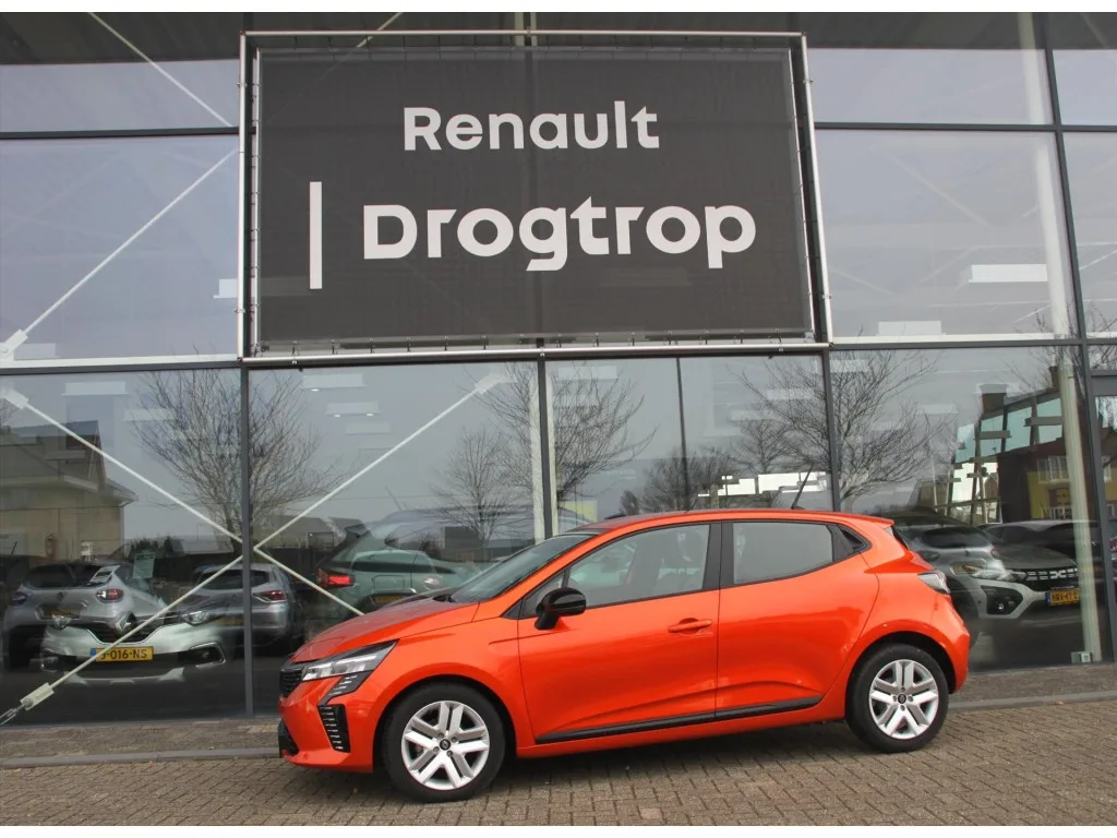 Renault Clio (2024) — foto 1