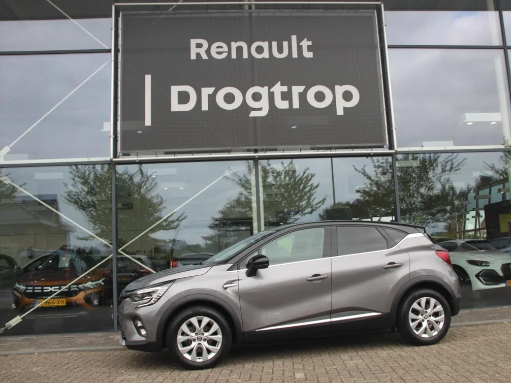 Renault Captur (2022) — foto 1
