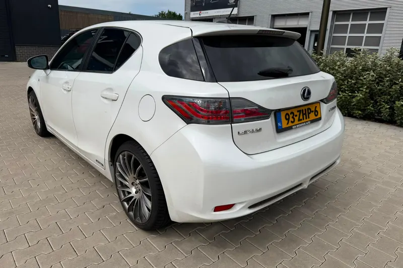 Lexus CT (2013)