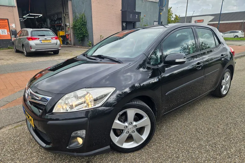 Toyota Auris (2011)