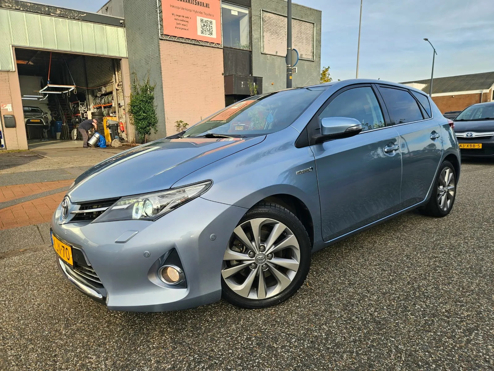 Toyota Auris (2013) — foto 1
