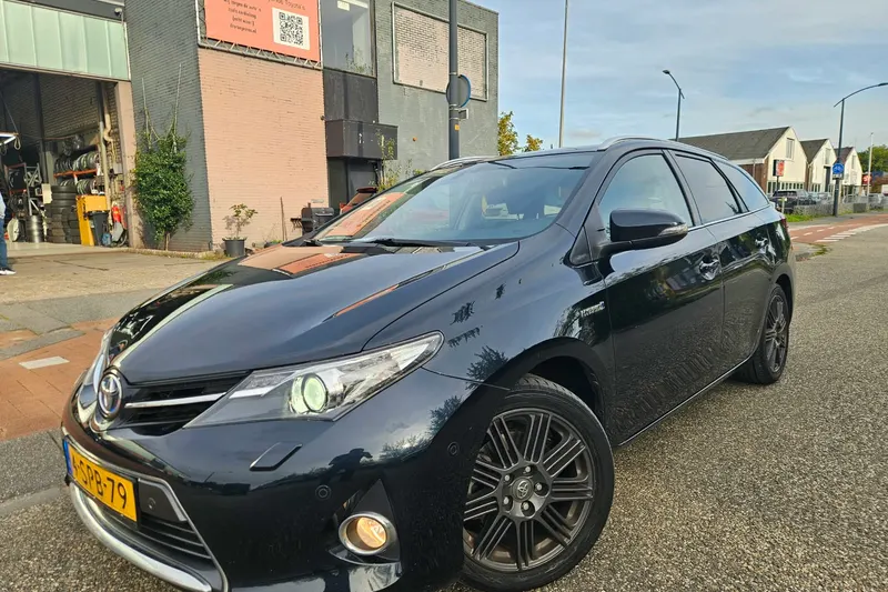 Toyota Auris (2013)