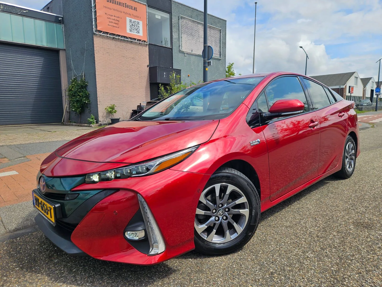 Toyota Prius (2018) — foto 1