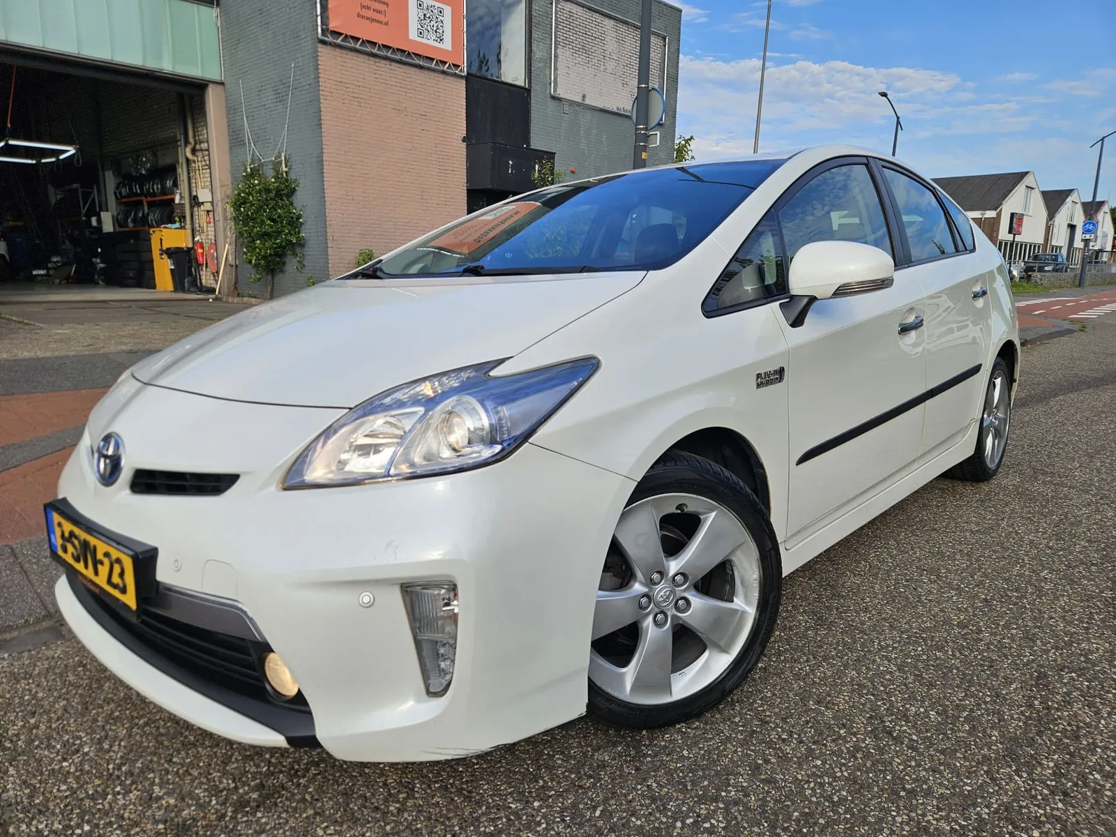 Toyota Prius (2013) — foto 1