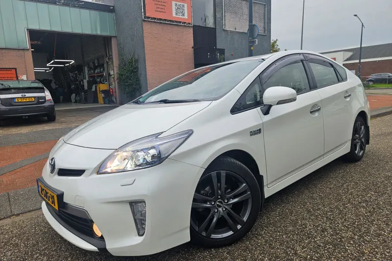 Toyota Prius (2013)