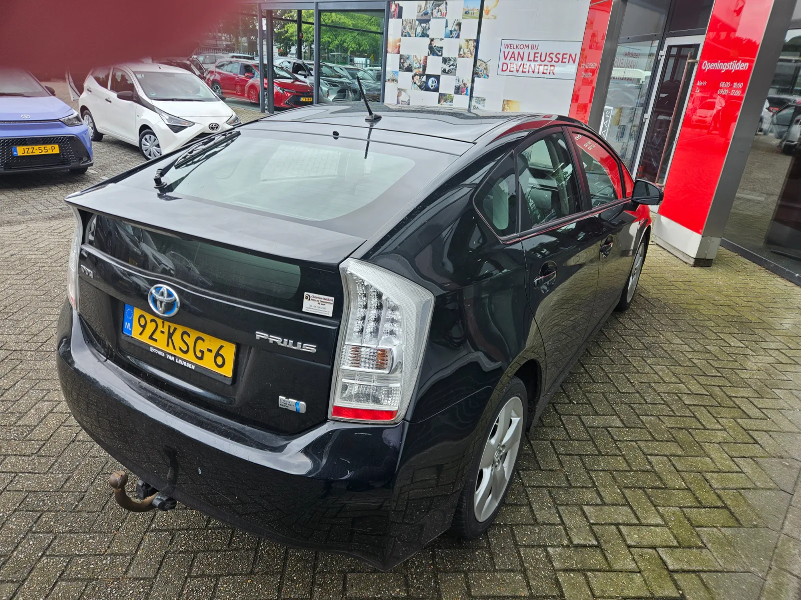 Toyota Prius (2010) — foto 1