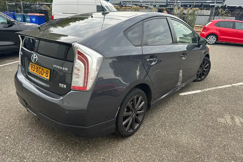 Toyota Prius (2012)