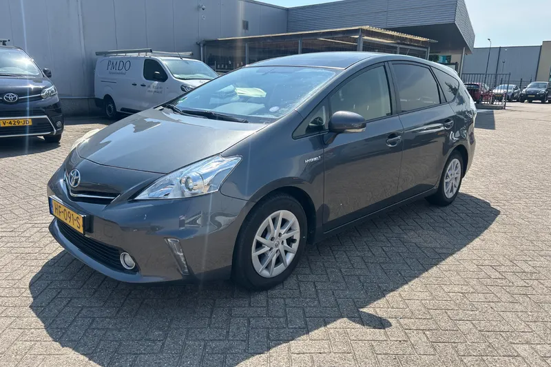 Toyota Prius (2012)