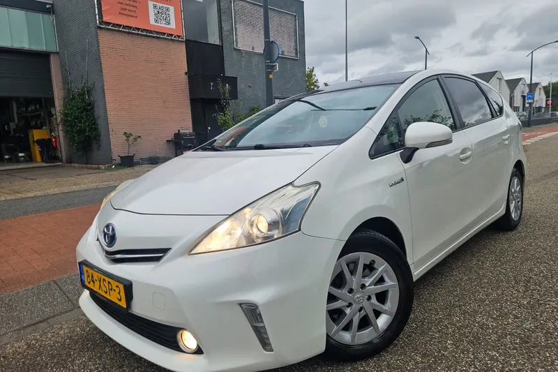 Toyota Prius (2012)