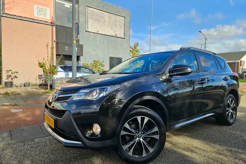 Toyota RAV4 (2014)