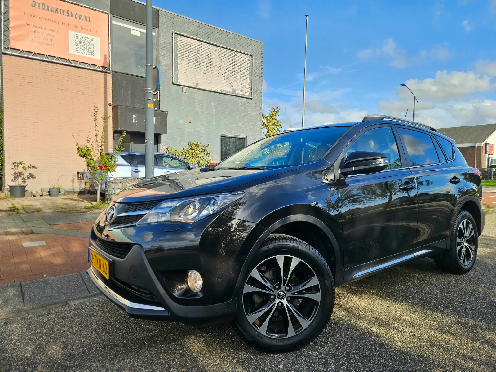 Toyota RAV4 (2014) — foto 1