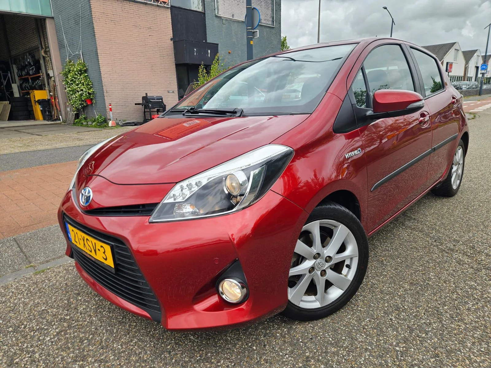Toyota Yaris (2012) — foto 1