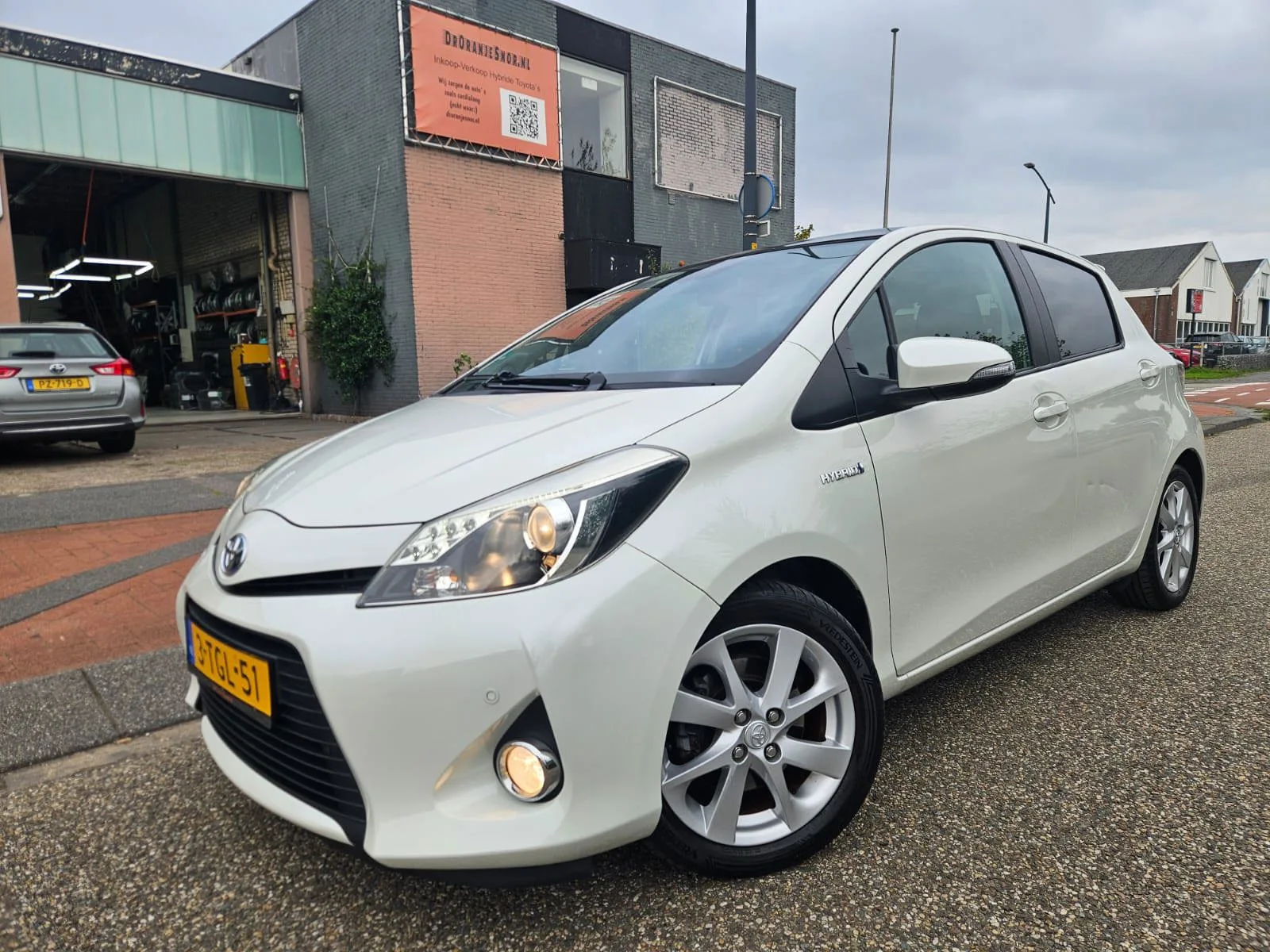 Toyota Yaris (2014) — foto 1
