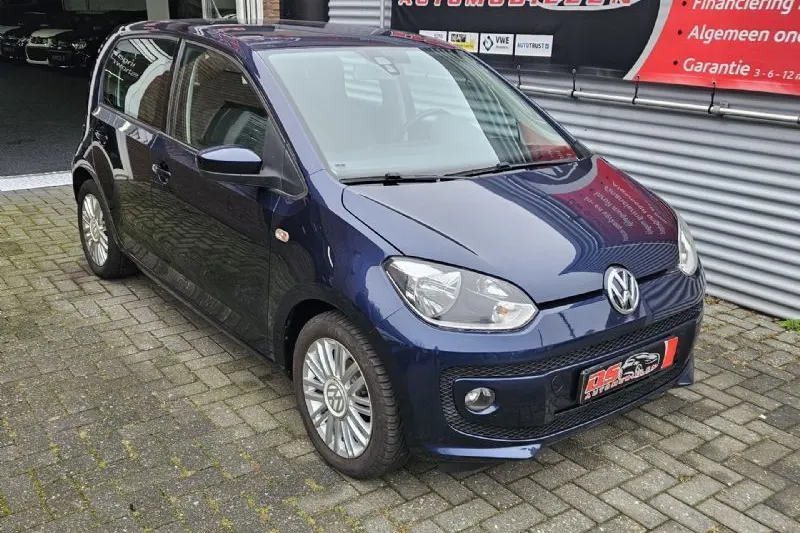 Volkswagen Up! (2015)
