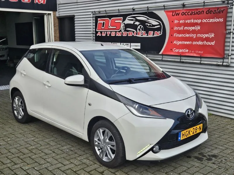 Toyota Aygo (2014) — foto 1