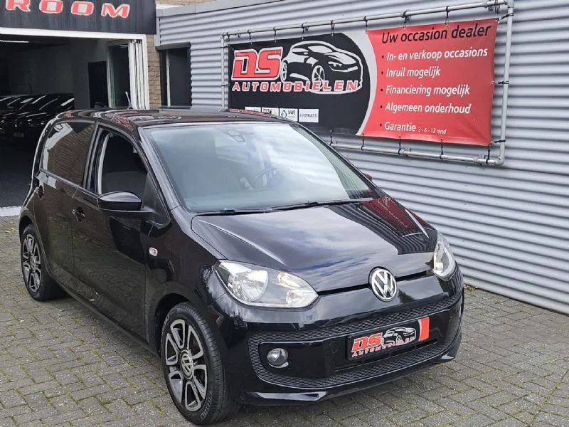 Volkswagen Up! (2015) — foto 1