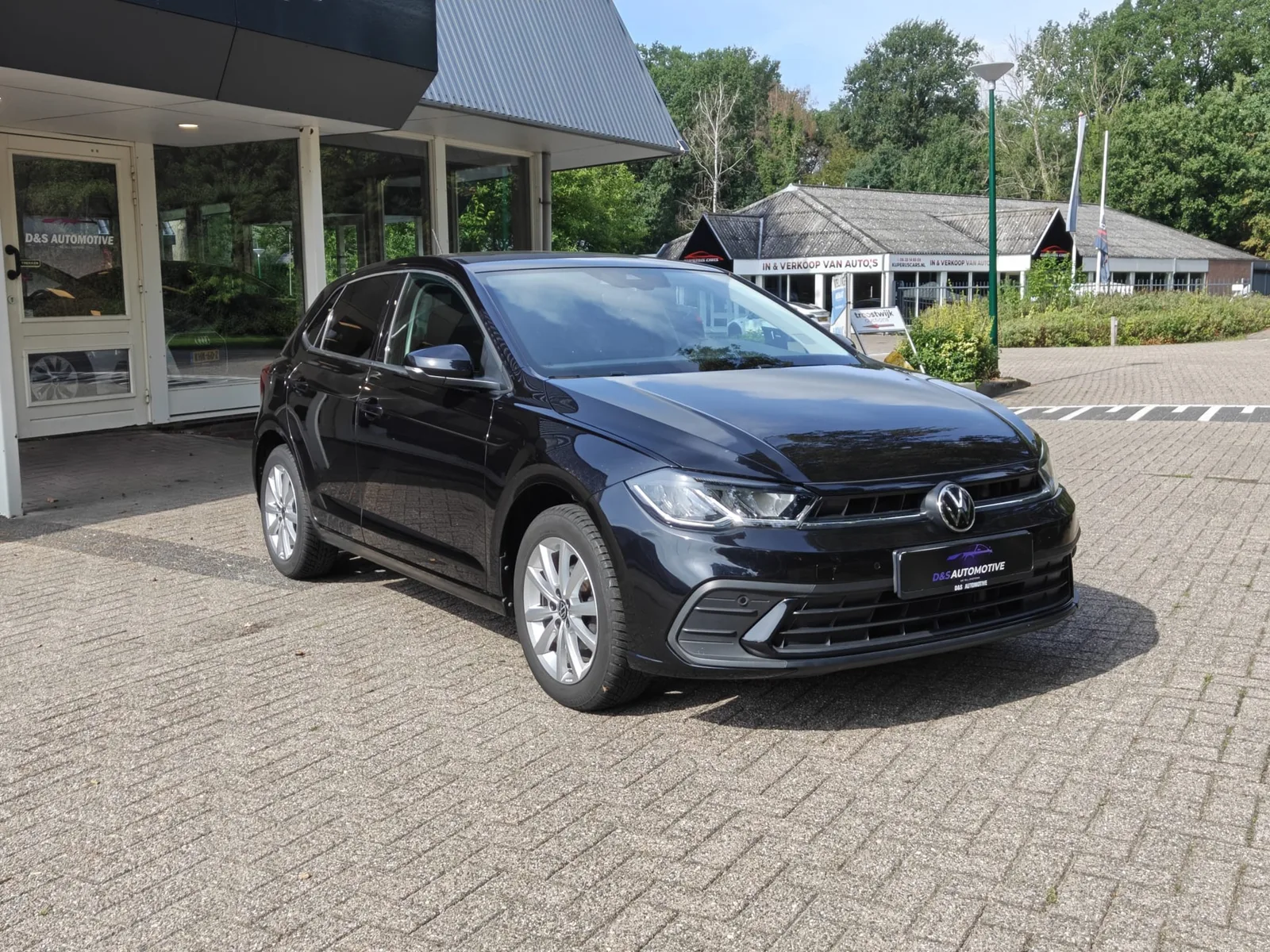Volkswagen Polo (2023) — foto 1