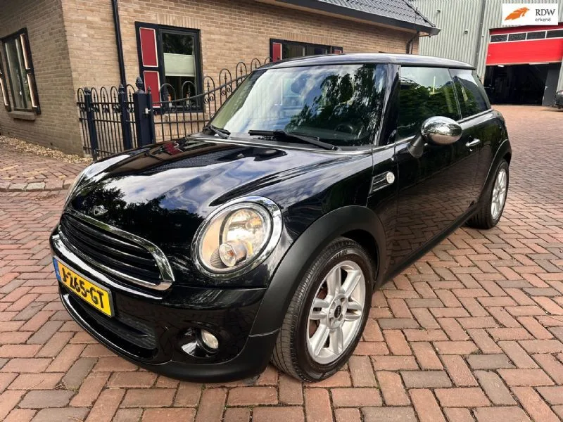 MINI One (2011) — foto 1