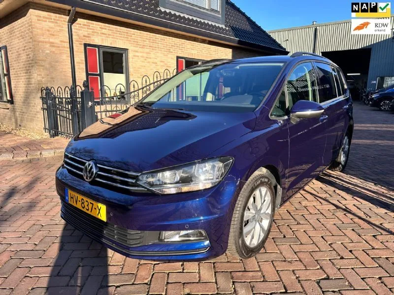 Volkswagen Touran (2016) — foto 1