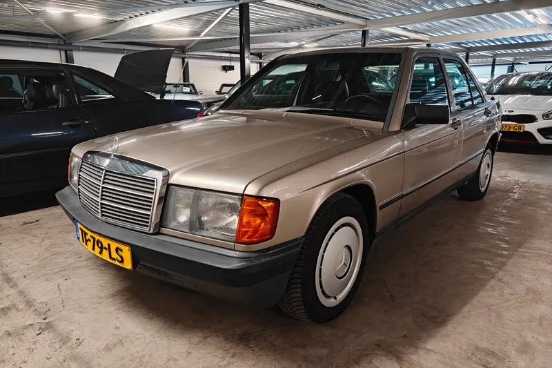 Mercedes-Benz 190-Serie (1988)