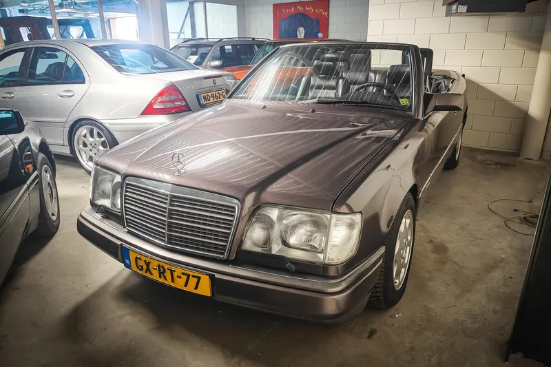 Mercedes-Benz 200-Serie (1993)