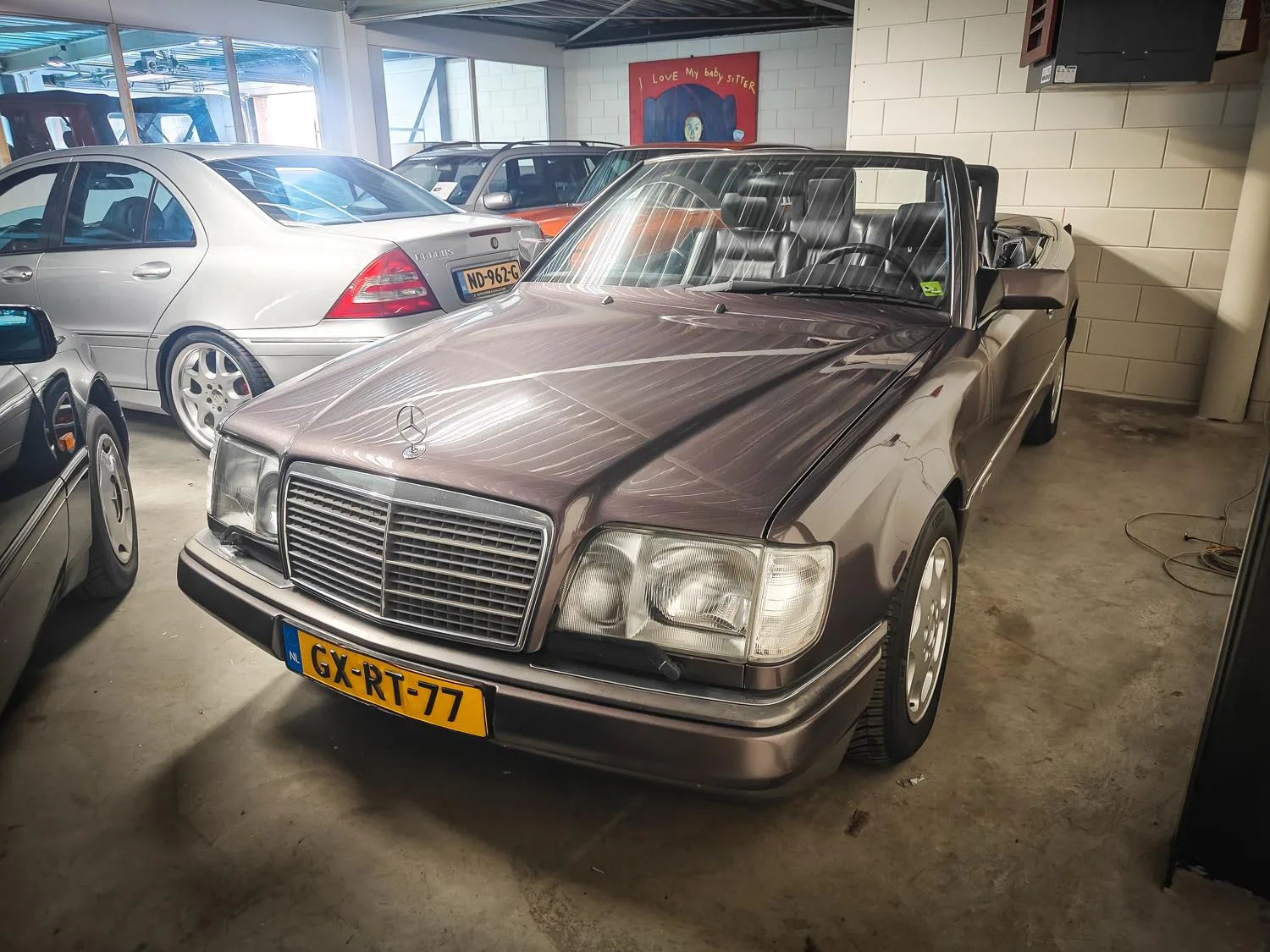 Mercedes-Benz 200-Serie (1993) — foto 1