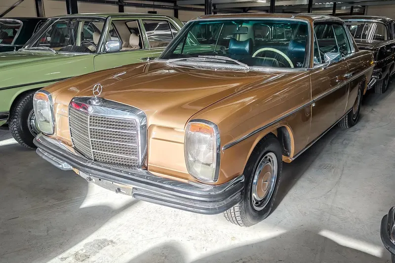 Mercedes-Benz 250 CE (1972)