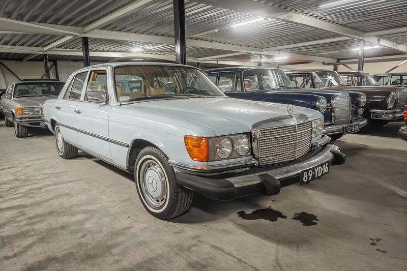 Mercedes-Benz 280 S (1976)