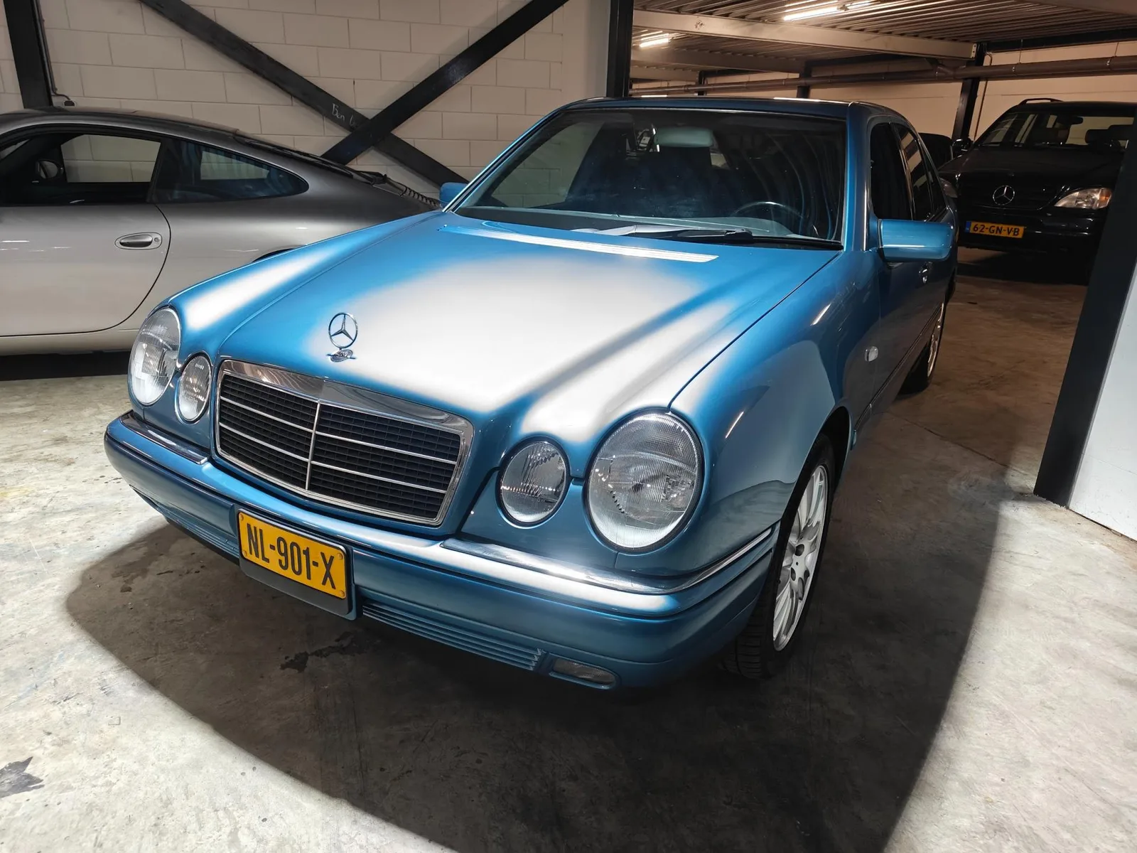 Mercedes-Benz E-Klasse (1998) — foto 1