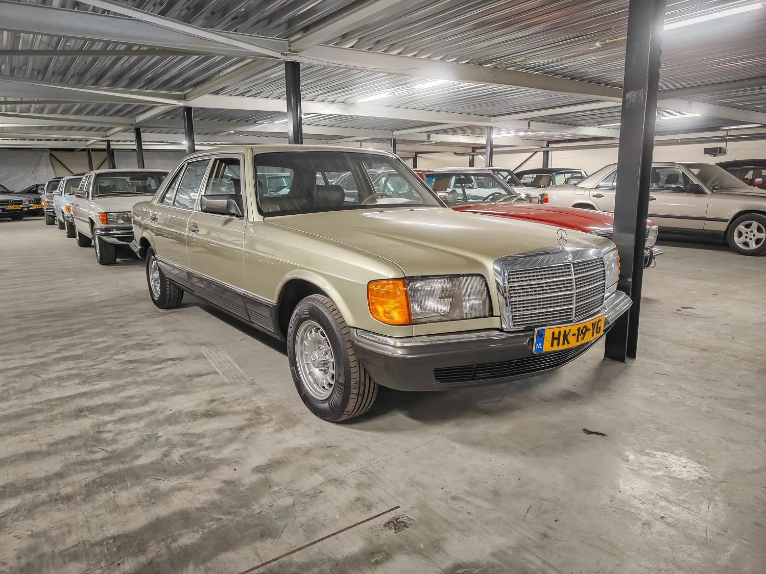 Mercedes-Benz S-Klasse (1982) — foto 1