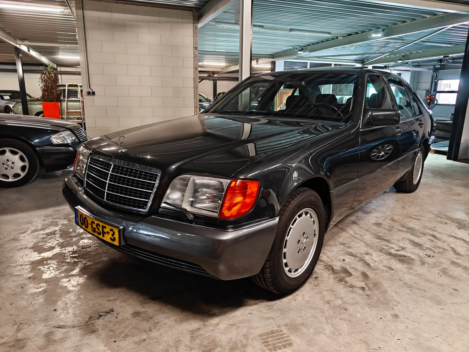 Mercedes-Benz S-Klasse (1991) — foto 1