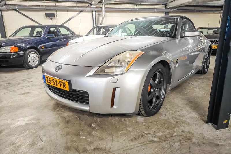 Nissan 350Z Roadster (2006)