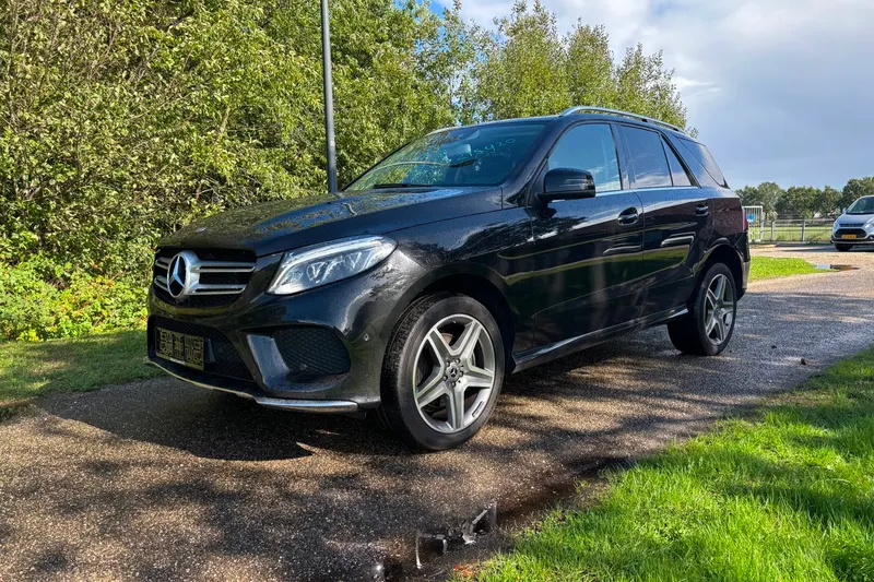 Mercedes-Benz GLE (2017)