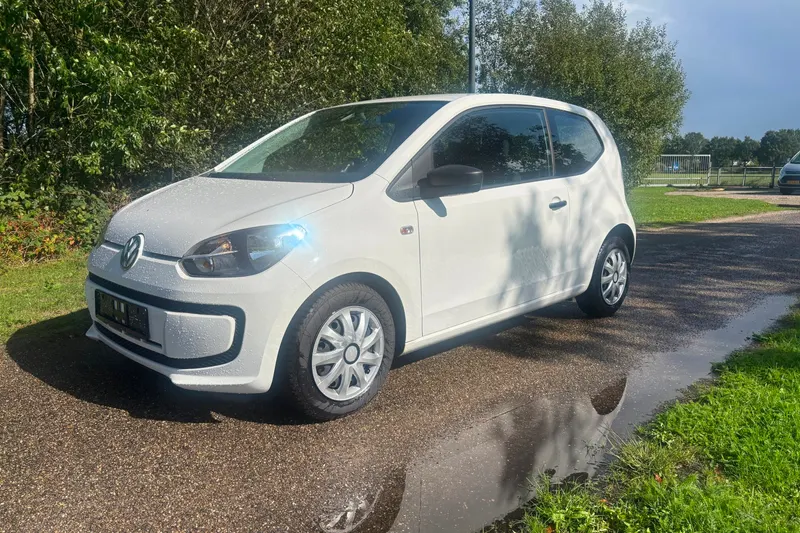 Volkswagen Up! (2012)