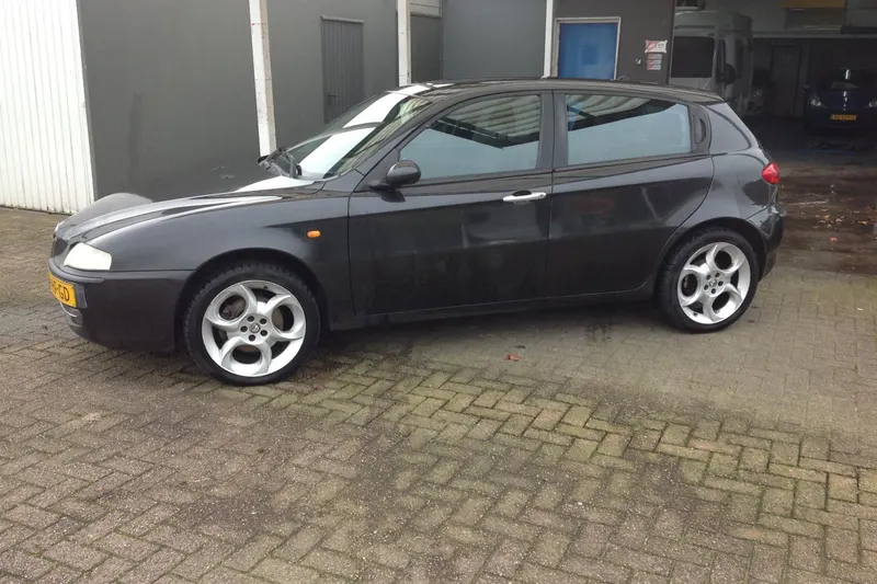 Alfa Romeo 147 (2005)