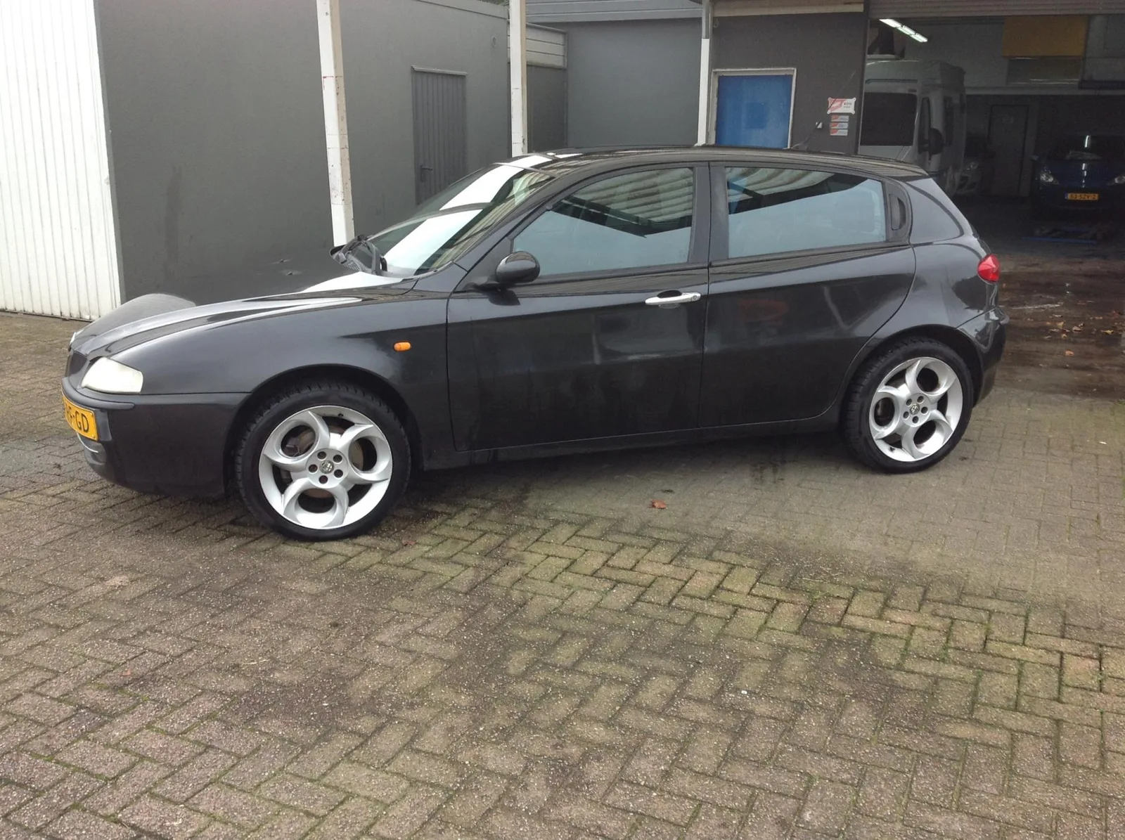 Alfa Romeo 147 (2005) — foto 1