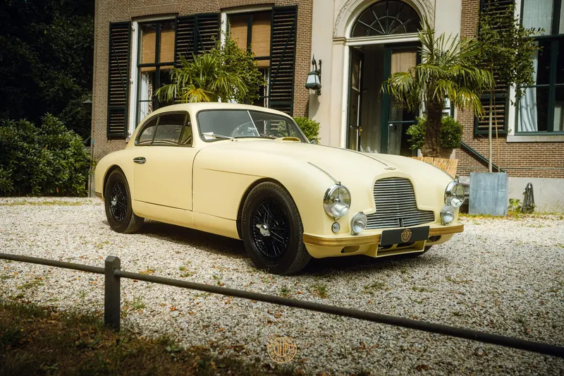 Aston Martin DB2 (1953)