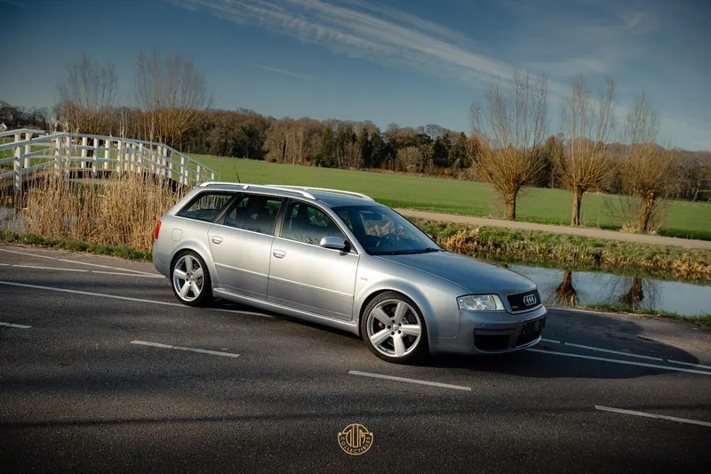 Audi RS 6 (2003)
