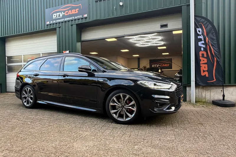 Ford Mondeo (2022)