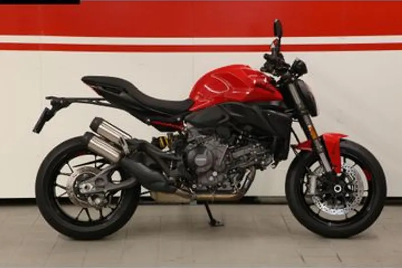 Ducati Monster V2 (2026)