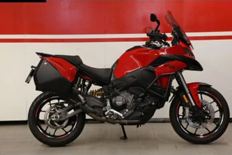 Ducati Multistrada V2 S (2025)