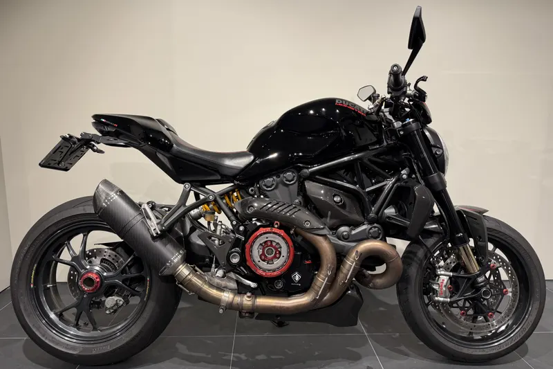 Ducati Monster 1200 R (2017)