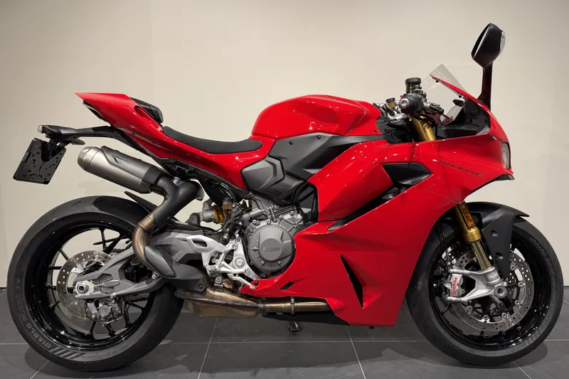 Ducati Panigale V2 (2025)