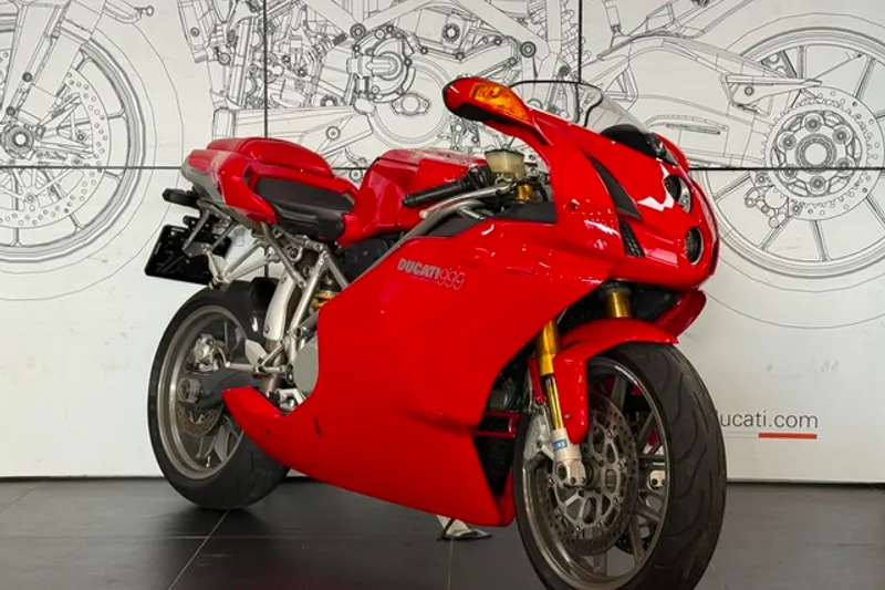 Ducati 999 (2005)