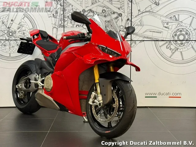 Ducati Panigale V4S (2026) — foto 1