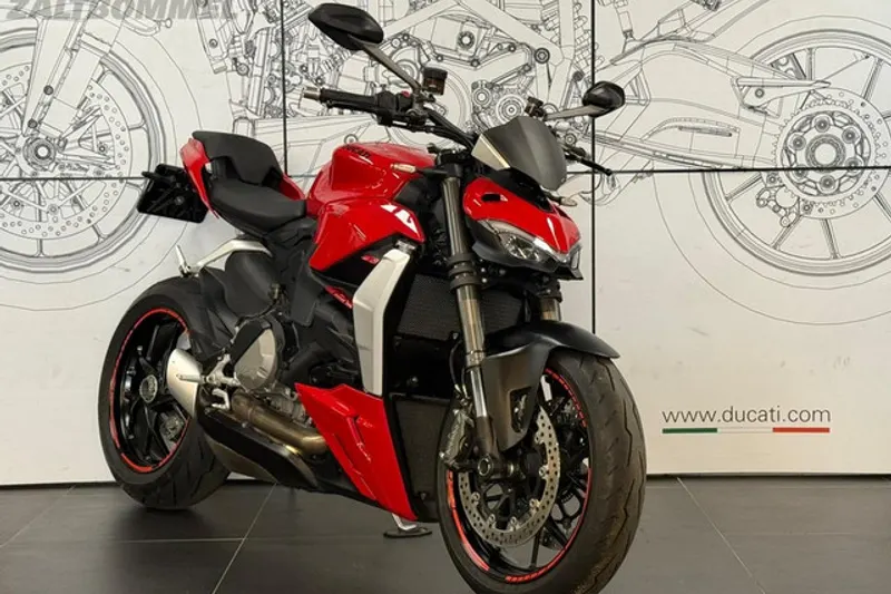 Ducati Streetfighter V2 (2022)