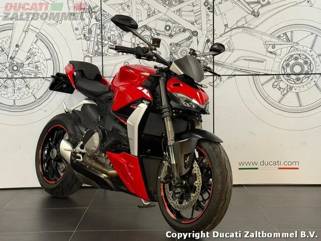 Ducati Streetfighter V2 (2022) — foto 1