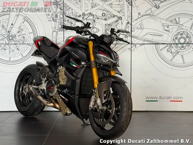 Ducati Streetfighter V4 SP (2022) — foto 1